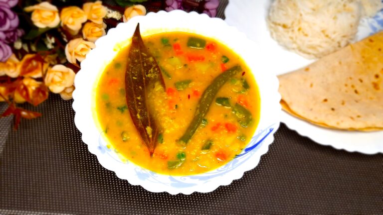 Veg dal or Moong dal : Enjoy this delicious dal with rice or roti